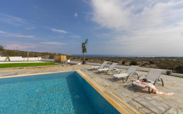 Greco Hilltop Views in Paralimni