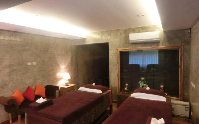 The Chaya Resort And Spa Chiang Mai