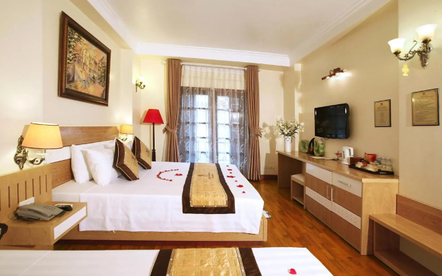 Hanoi House Hostel & Travel