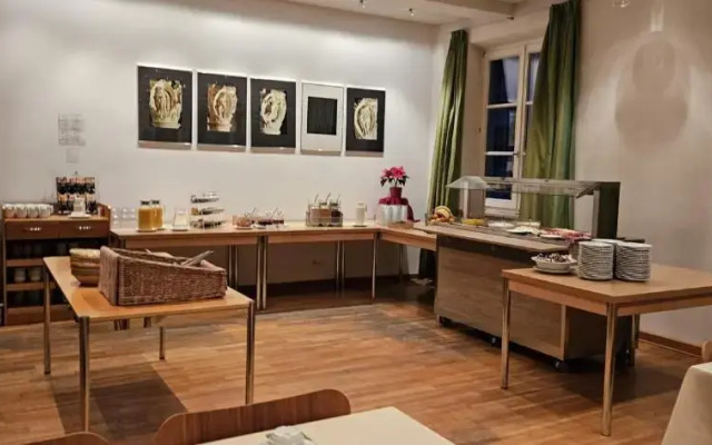 Benediktinerabtei Niederaltaich Haus St Pirmin