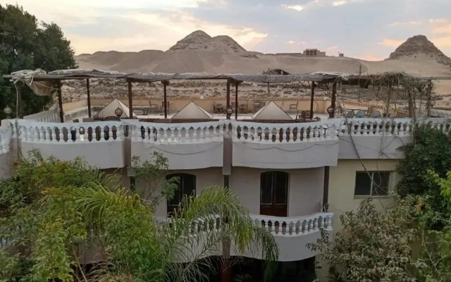 Seror Guest House