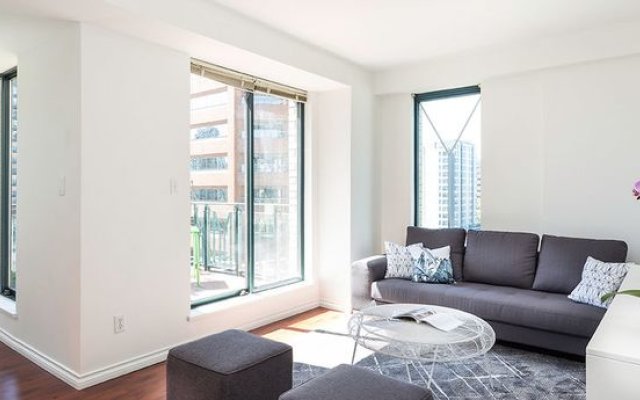 Penthouse 2BR in Yaletown by Sonder