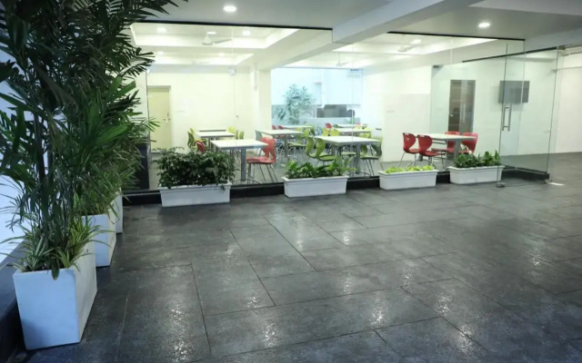 Swan Suites Gachibowli Hotel