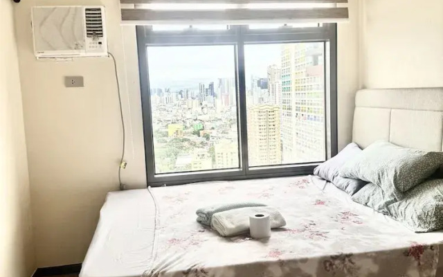 Levi & Moon's Chill with beautiful view