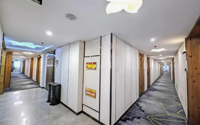 Yiwu Ruifeng Hotel