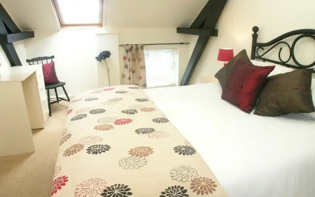 Hamlet Cottage
