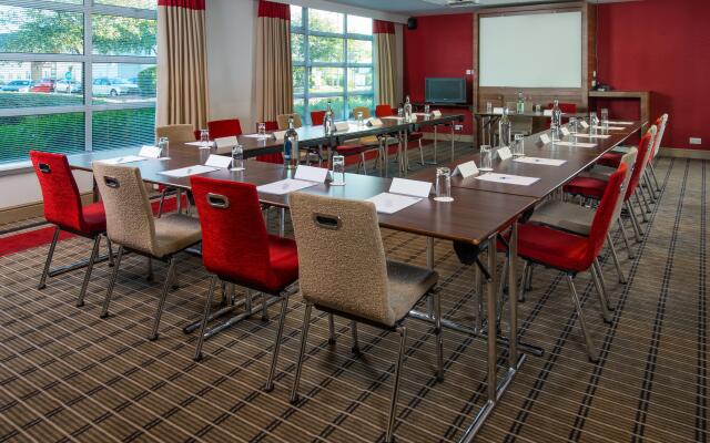 Holiday Inn Express Glasgow Airport by IHG