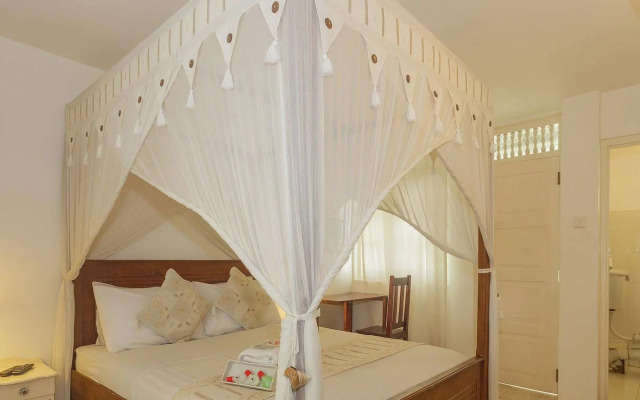Royce Boutique Hotel