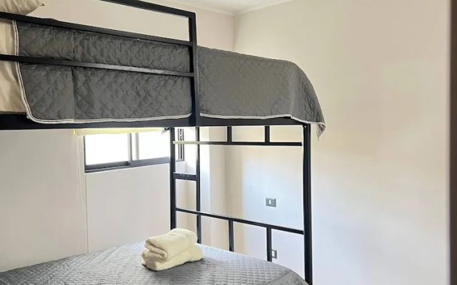 Modern Apartment for 9 San Isidro