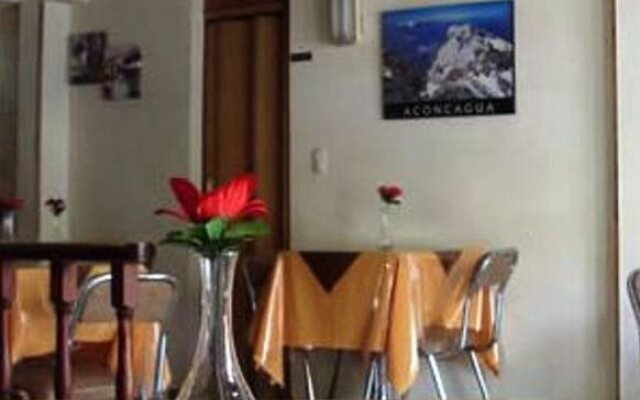 Gutelcas Hotel