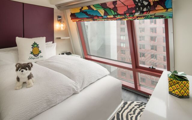 Staypineapple, An Artful Hotel, Midtown