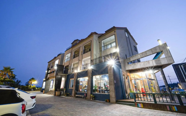 Seogwipo Narsha Resort
