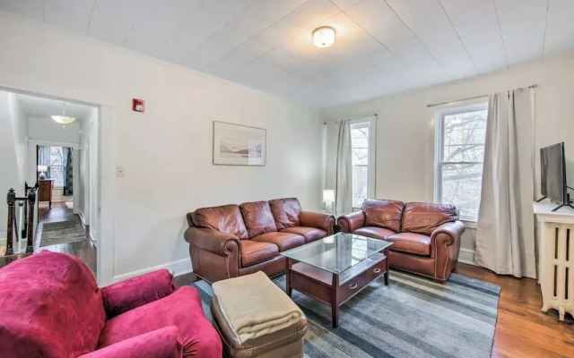 Roomy Lancaster Home: Walk to Dtwn & Hospital