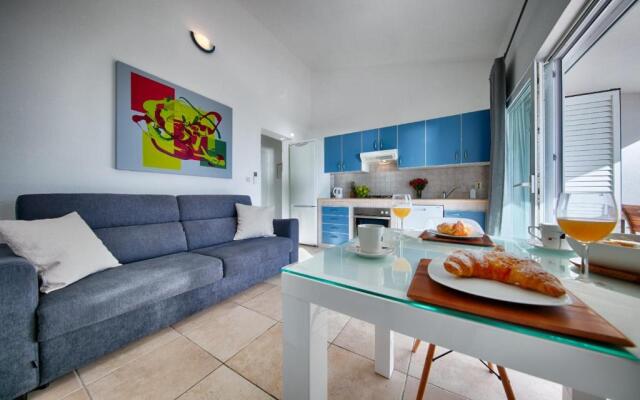 Seafront Suites Maja