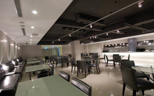 The Riverside Hotel Esthetics