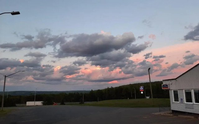 Howard Johnson Inn Woodstock NB