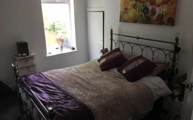 Churchendcottage-2br-sleeps4-petsok-parking