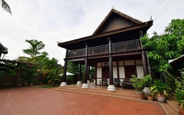 Huaxieng Residence by My LaoHome
