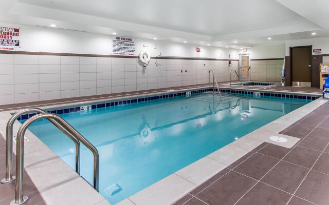 Comfort Suites West Omaha