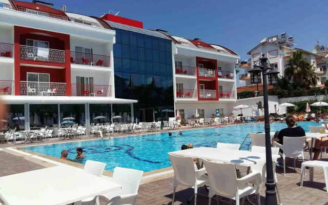 Side Legend Hotel