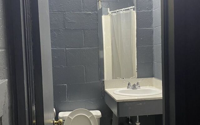 Budget Inn