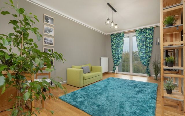 Turquoise Blue Apartment by Renters