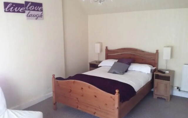 Chapel Cross Guest House
