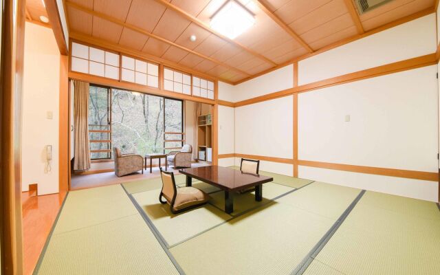 Shirahone Onsen Tsuruya Ryokan