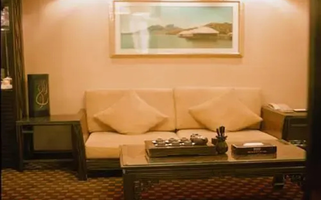 Sayeah Hotel (Guangzhou Shiqiao Metro Station)