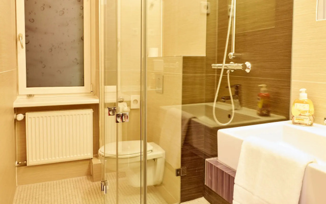 Ballhaus Berlin Hostel
