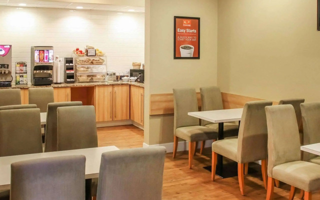Econo Lodge Winnipeg South
