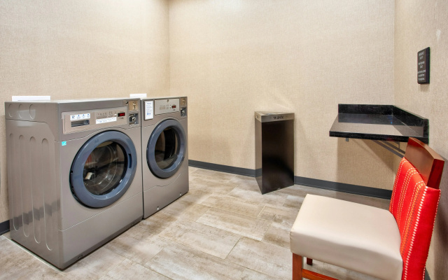 Hampton Inn By Hilton Paris