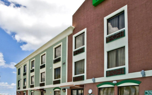 Holiday Inn Express Hotel & Suites Clewiston by IHG