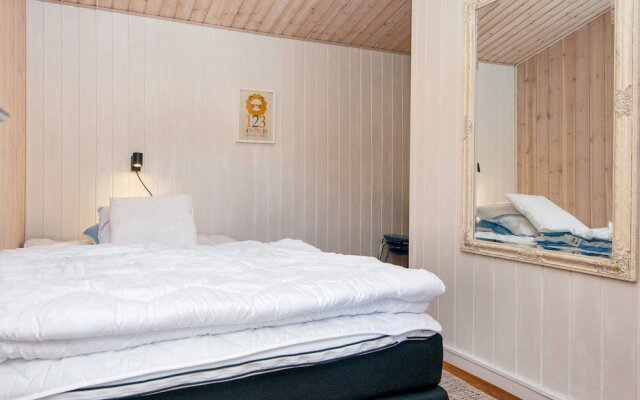 10 Person Holiday Home in Glesborg-by Traum