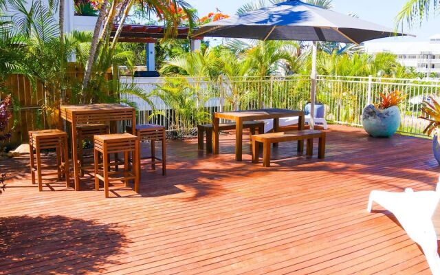 Spa Haven Deluxe 17A