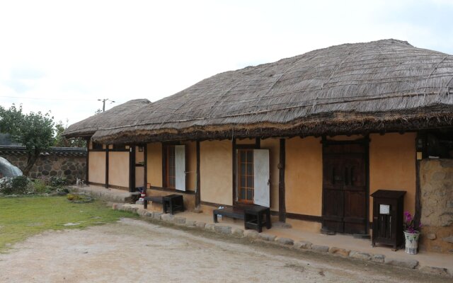 Kimho House