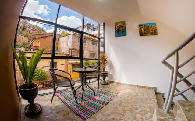 Hotel & Apartments R House Cusco