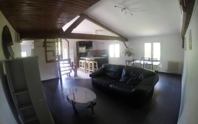 House With 2 Bedrooms in Octon , With Shared Pool