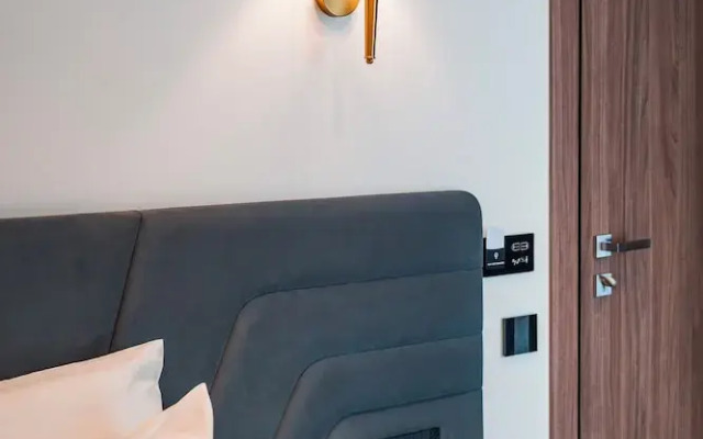 Sky Airport Hotel