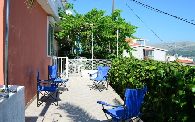 Apartments Villa Mila Mastrinka