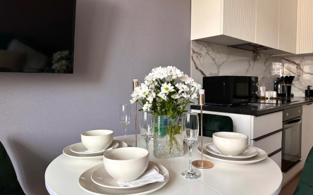 Апартаменты на Четаева 43А