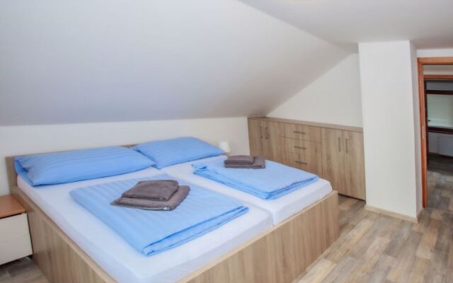 House Dehtáře Dehtáře