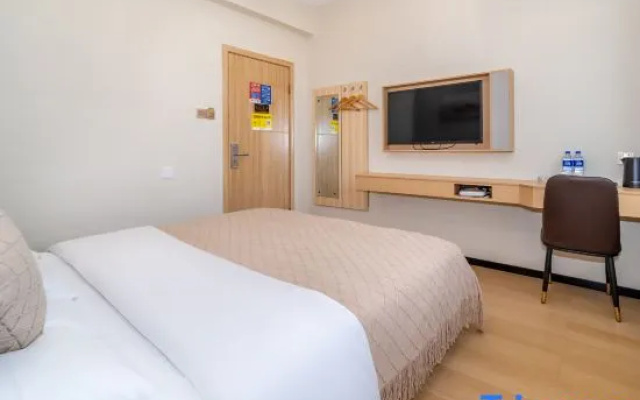 New Concept Hotel (Guilin High Speed Railway North Station Diecai Wanda Branch)