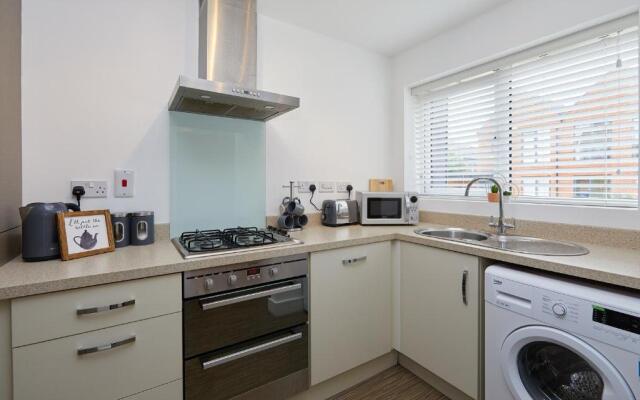 Royal Derby Hospital 2 Bed Town House