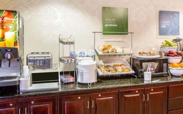 Comfort Suites Mobile East Bay