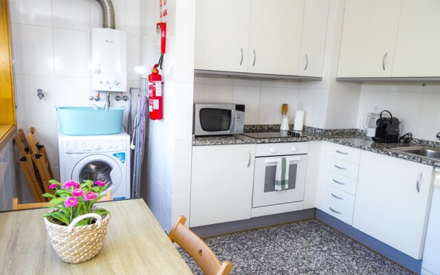 Liiiving in Matosinhos - City Beach Apartment