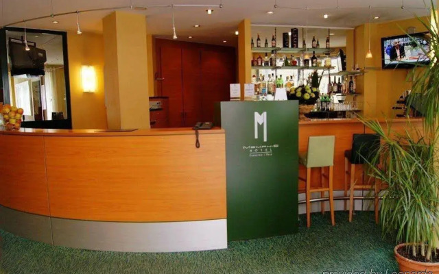 Memphis Hotel