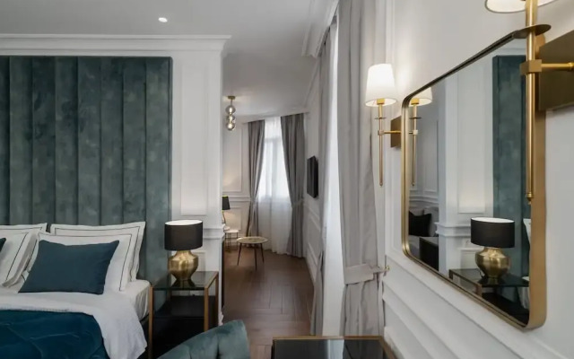 Praxitelous Luxury Suites