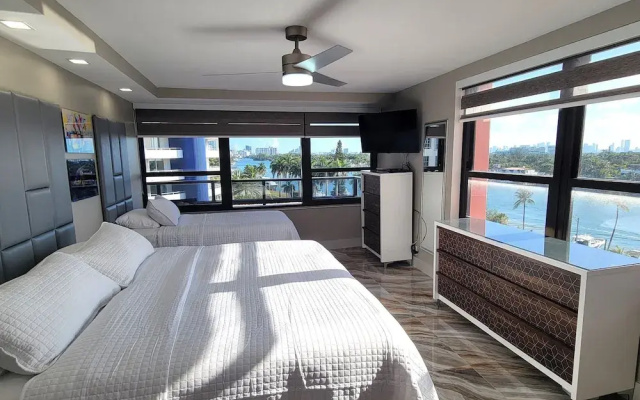 Alexander 821 4 Bedroom Apts