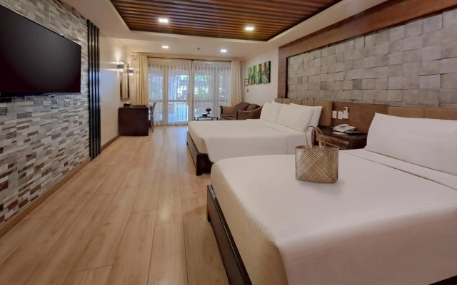 Red Coconut Beach Hotel